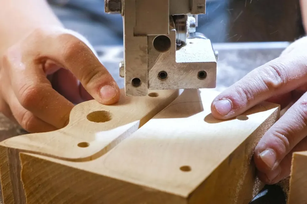 Fabricant en série jouet en bois près de Champagnole