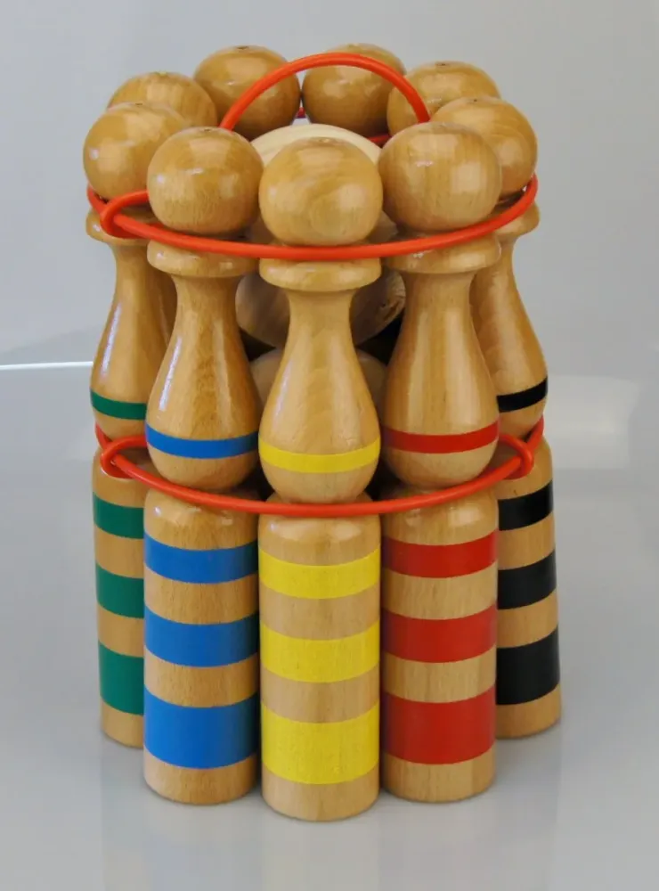 Jeu de 9 quilles rubanées