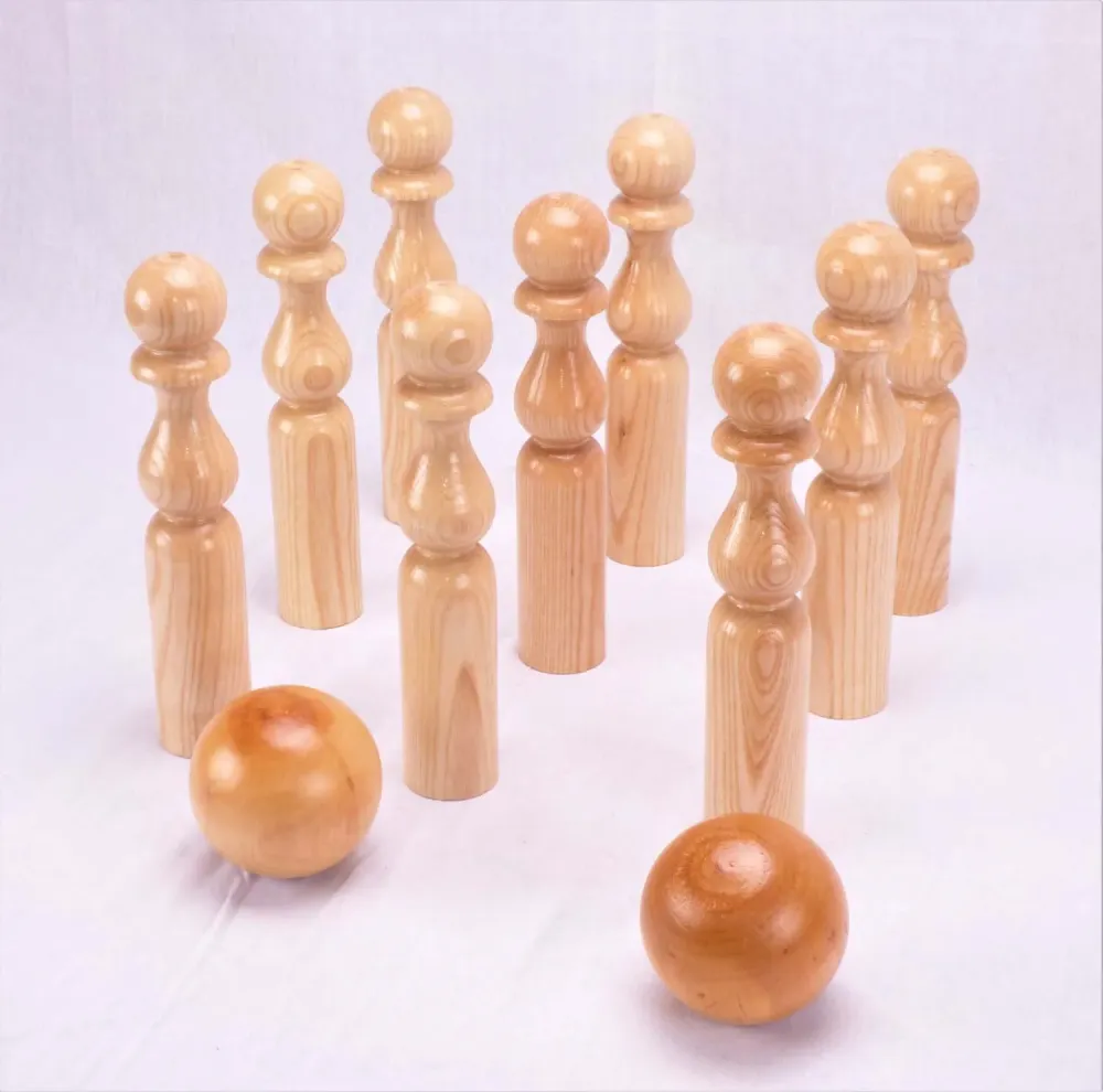 jeu de quilles bois 24cm détailwebp